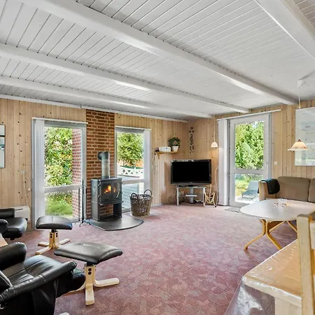 3 Bedroom Awesome In