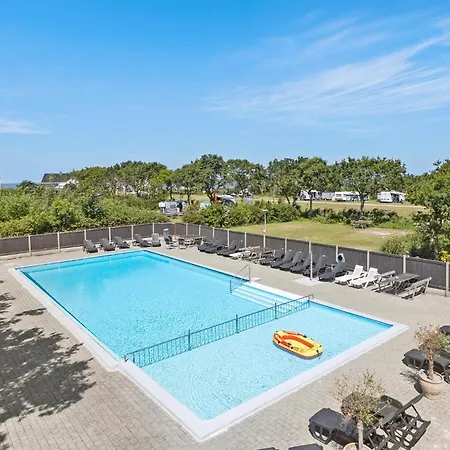 3 Bedroom Awesome In Casa de Férias