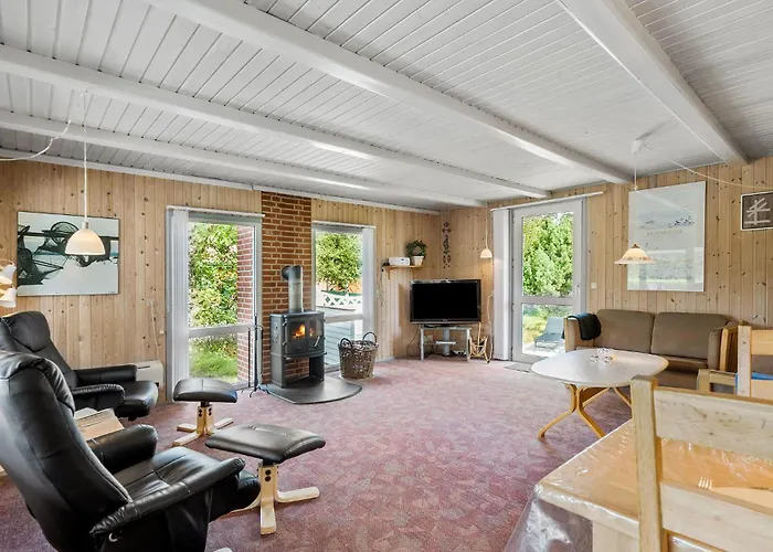 3 Bedroom Awesome In