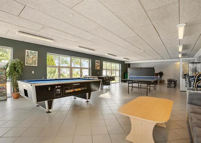 3 Bedroom Awesome In 別荘 *